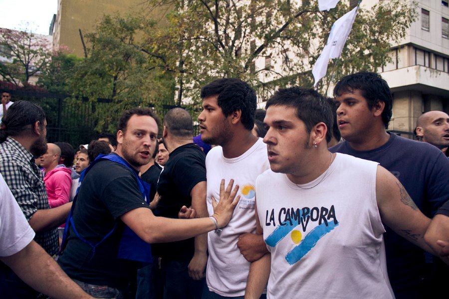 “Ahora la Patria”: reciclaje de políticos fracasados y pastiches estatales que confunden subsidios con&nbsp;votos