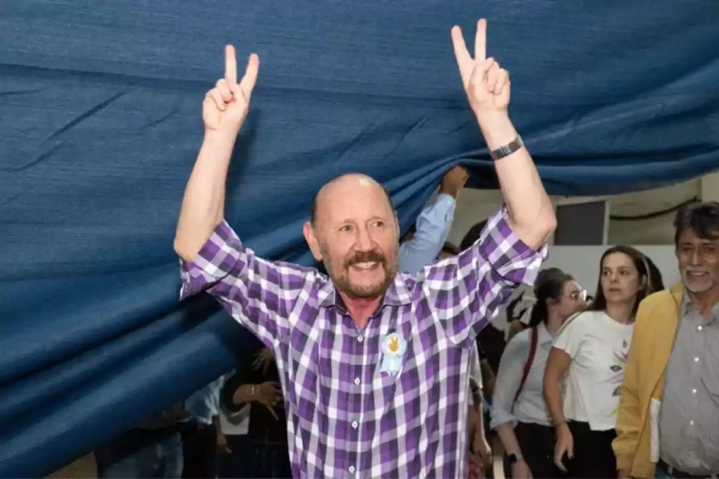 Insfrán, El flautista la servidumbre&nbsp;formoseña